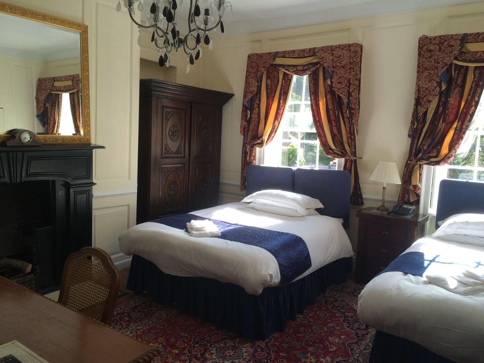 West Drayton  Harmondsworth Hall Guest House מראה חיצוני תמונה